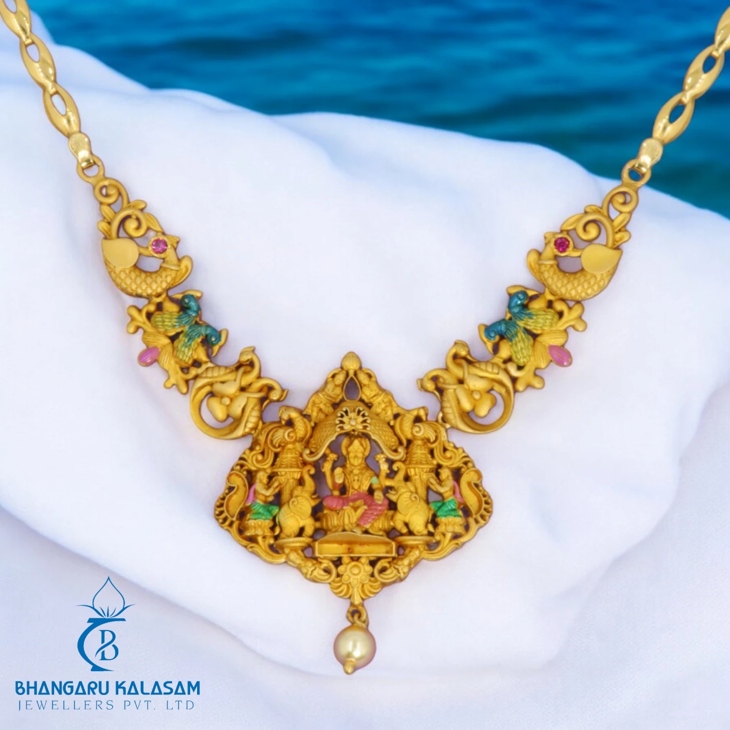 NECKLACE